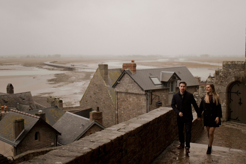 street of le mont st michel