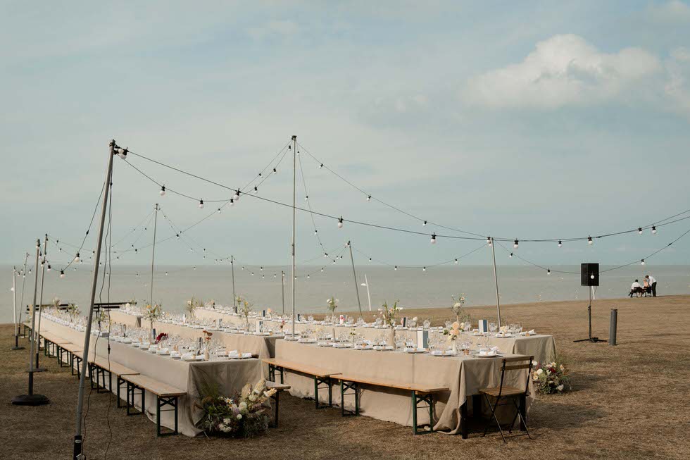 diner de mariage sur la plage