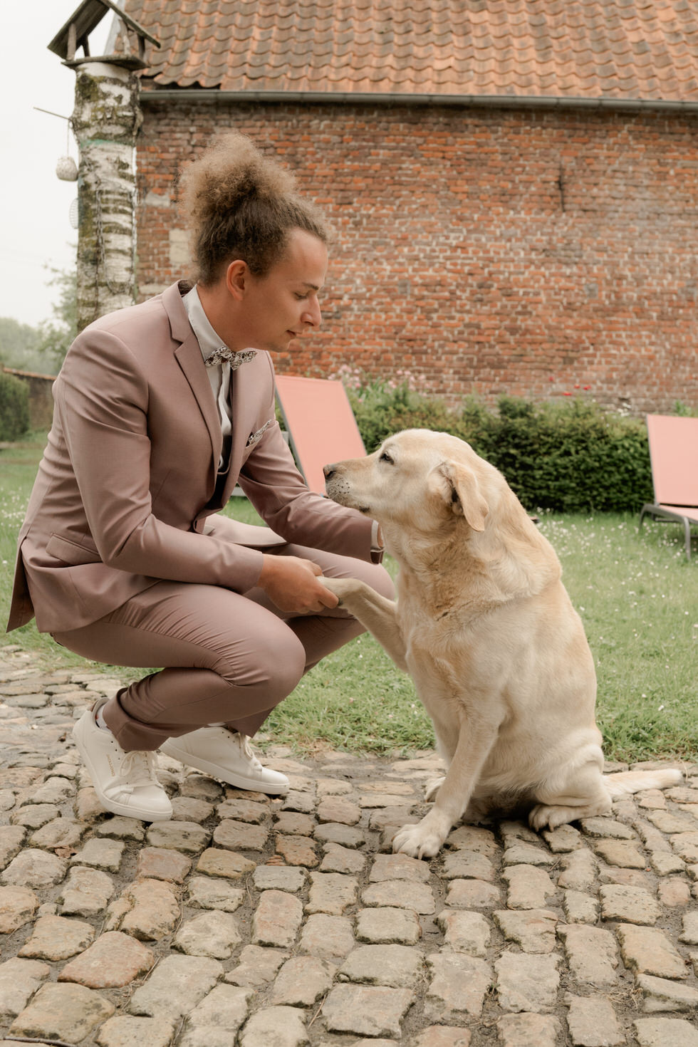 le marié et son chien